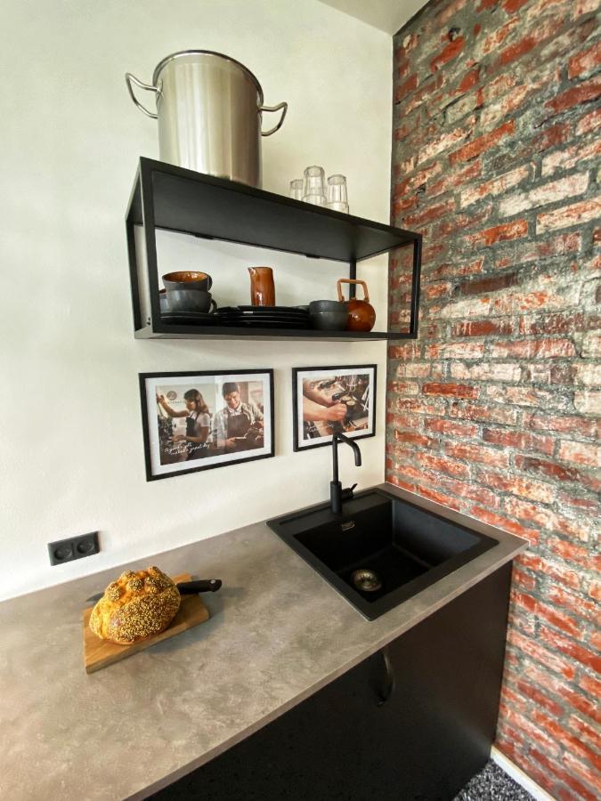 Broncks Apartment 2 - Modern 2-Bedroom In The Heart Of Tórshavn Extérieur photo