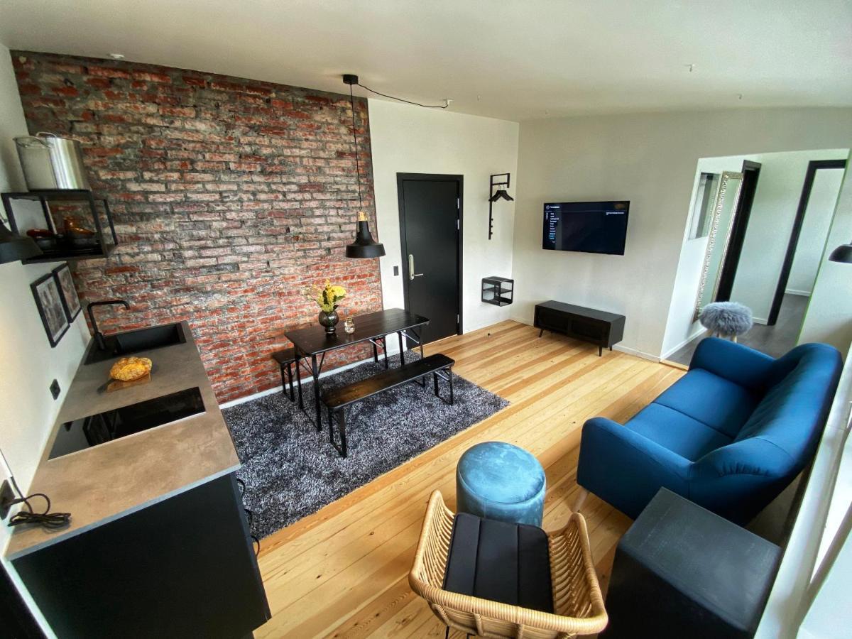 Broncks Apartment 2 - Modern 2-Bedroom In The Heart Of Tórshavn Extérieur photo
