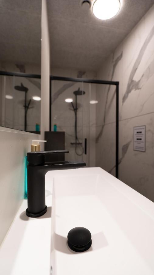 Broncks Apartment 2 - Modern 2-Bedroom In The Heart Of Tórshavn Extérieur photo